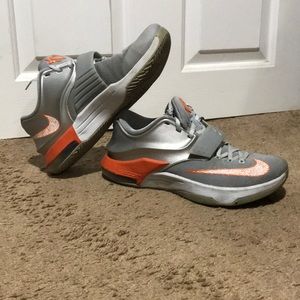 Men’s Nike KD sneakers